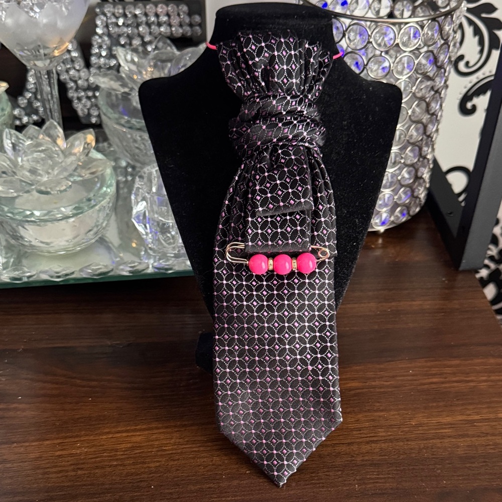 Elegant Black and Pink Men's Tie